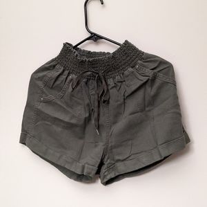 Simply Blessed Olive High-Waist Shorts - Size M - Good Condition